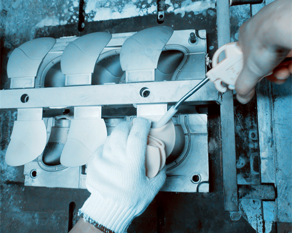 搪膠工藝玩具廠家排名 搪膠工藝玩具廠家排名